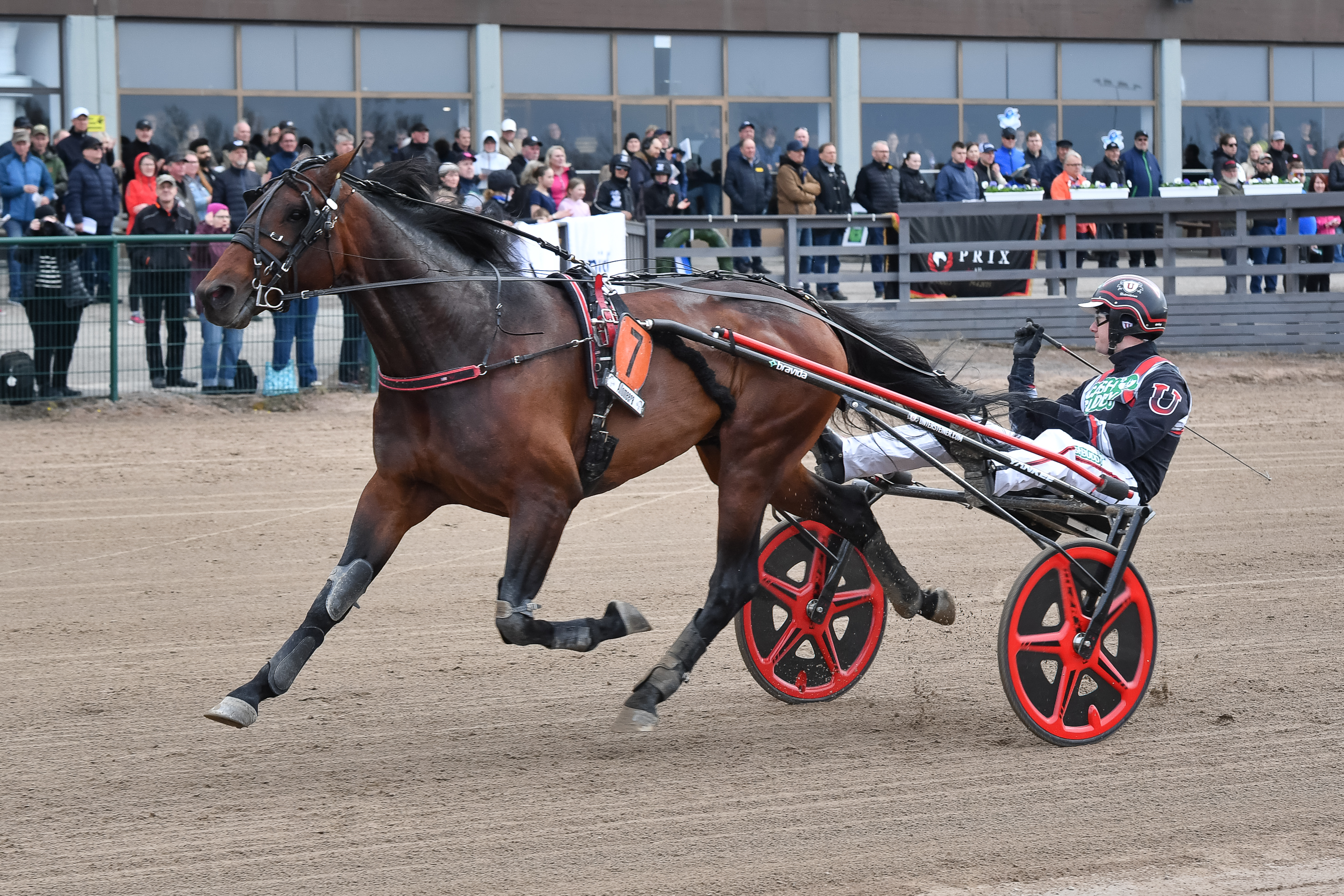 Johan Untersteinerilla oli aikaa tuuletella Seinäjoen loppusuoralla.