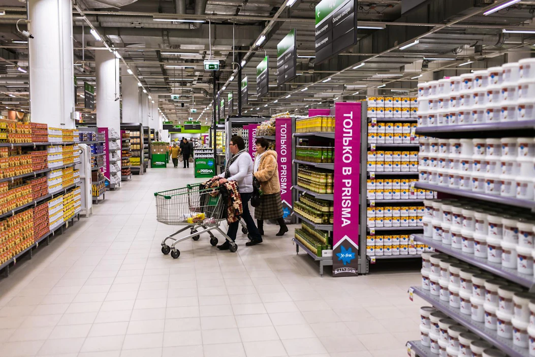 Pietarin Prisma. SOK:lla on nyt Pietarissa yhteensä 17 marketkauppaa. S-ryhmä ei toimi muualla Venäjällä. Kaksi markettia suljettiin vuoden 2015 lopussa.