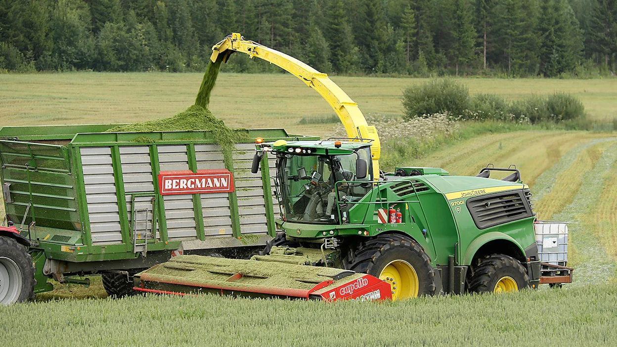 NIR-mittaus on yleistymässä myös ajosilppureissa. John Deeren mittari on nimeltään HarvestLab 3000.