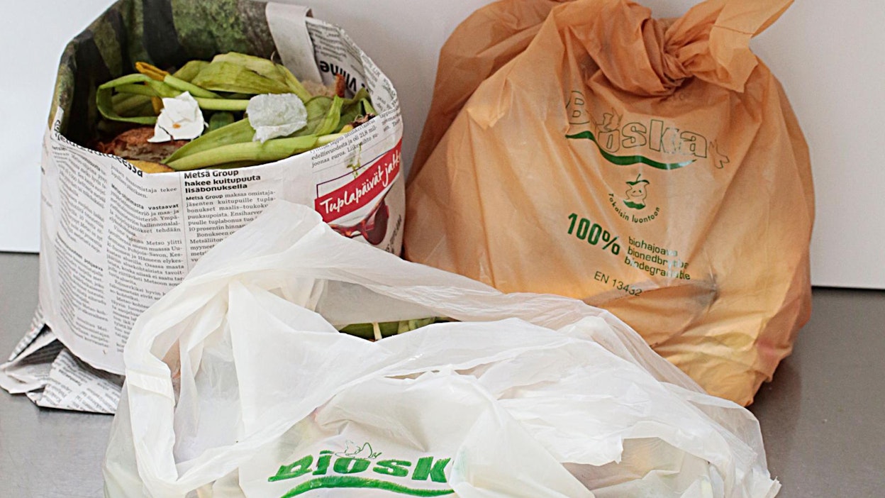 ”Kierrättäminen on rahan laittamista pankkitilille”, tuumaa Lauri Kontro.