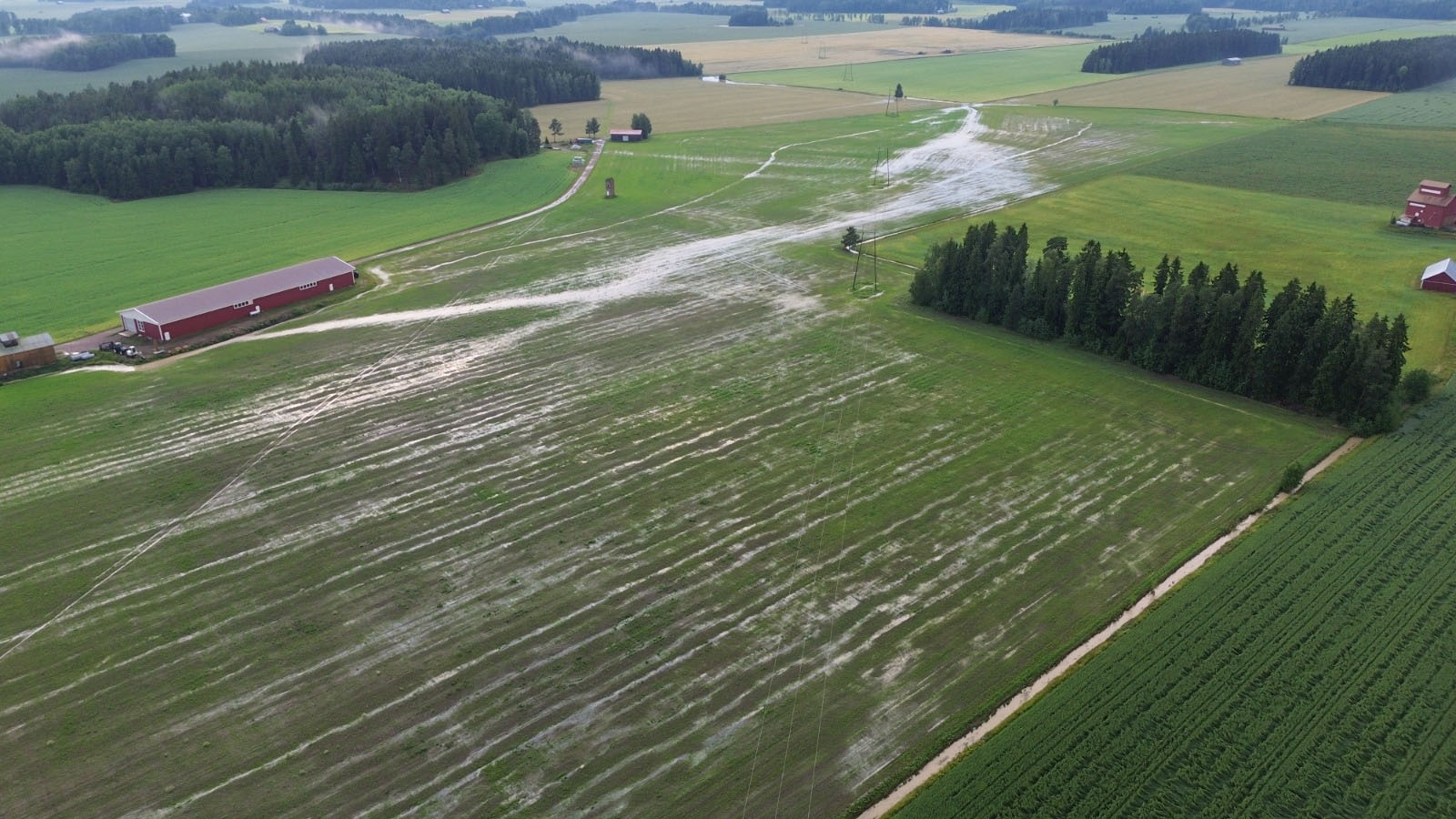 87 millin sateet pistivät Somerolla paikat sekaisin. Pellot kärsivät osittaisista vesivahingoista.