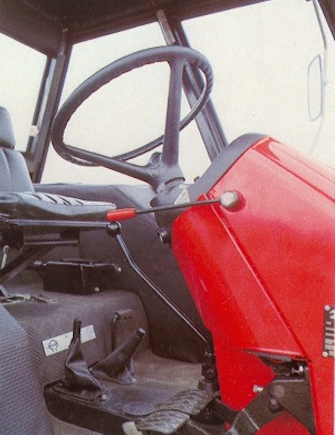 82Zetor5011ohjaamo