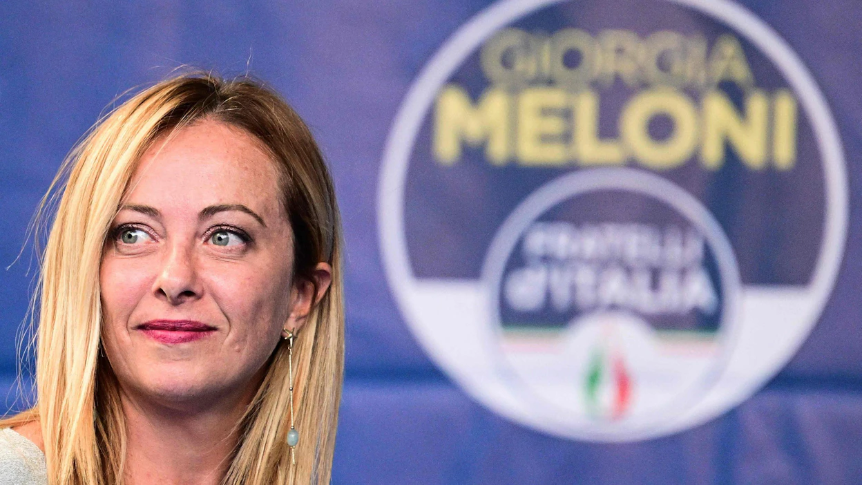 Mielipidetiedusteluissa johdossa on ollut äärioikeistolainen Italian veljet -puolue. Jos puolue voittaa, tulee sen puheenjohtajasta Giorgia Melonista myös Italian ensimmäinen naispääministeri. AFP/Lehtikuva.