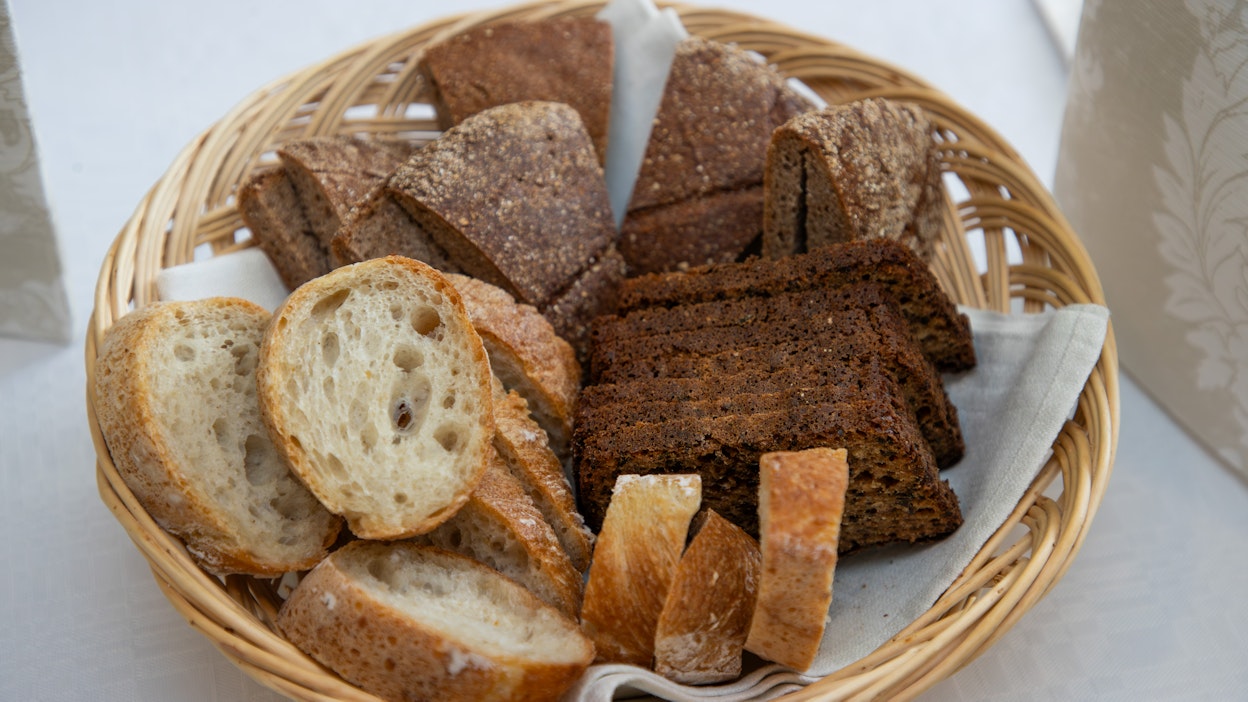 Leipä ja viljavalmisteet ovat suomalaisten kuidun merkittävimmät lähteet.