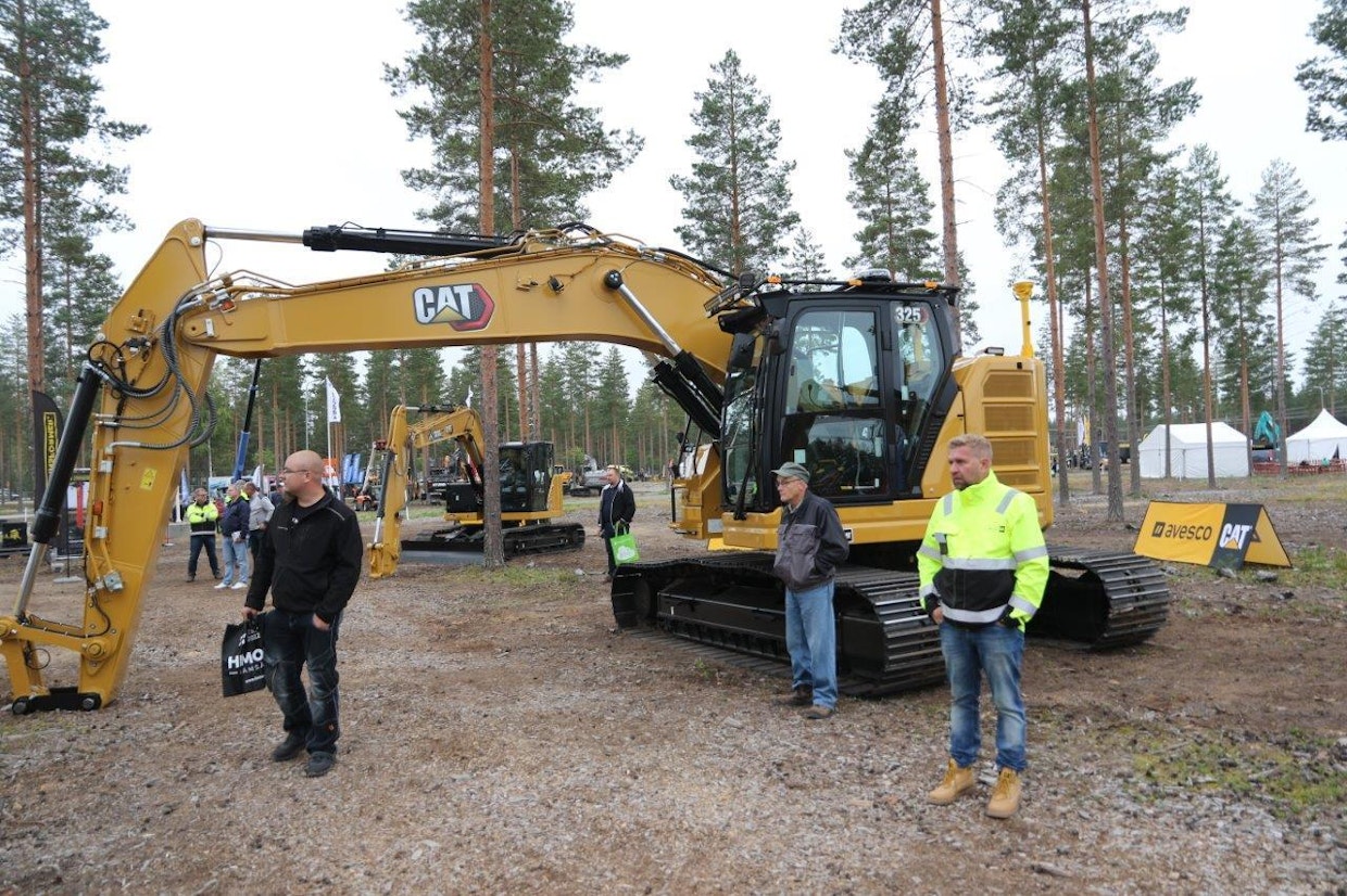 Cat 325 laajentaa uudensukupolven kaivukonemalliston myös 22-tonnin kokoluokkaan. Uusi versio on nähtävillä Avescon osastolla.