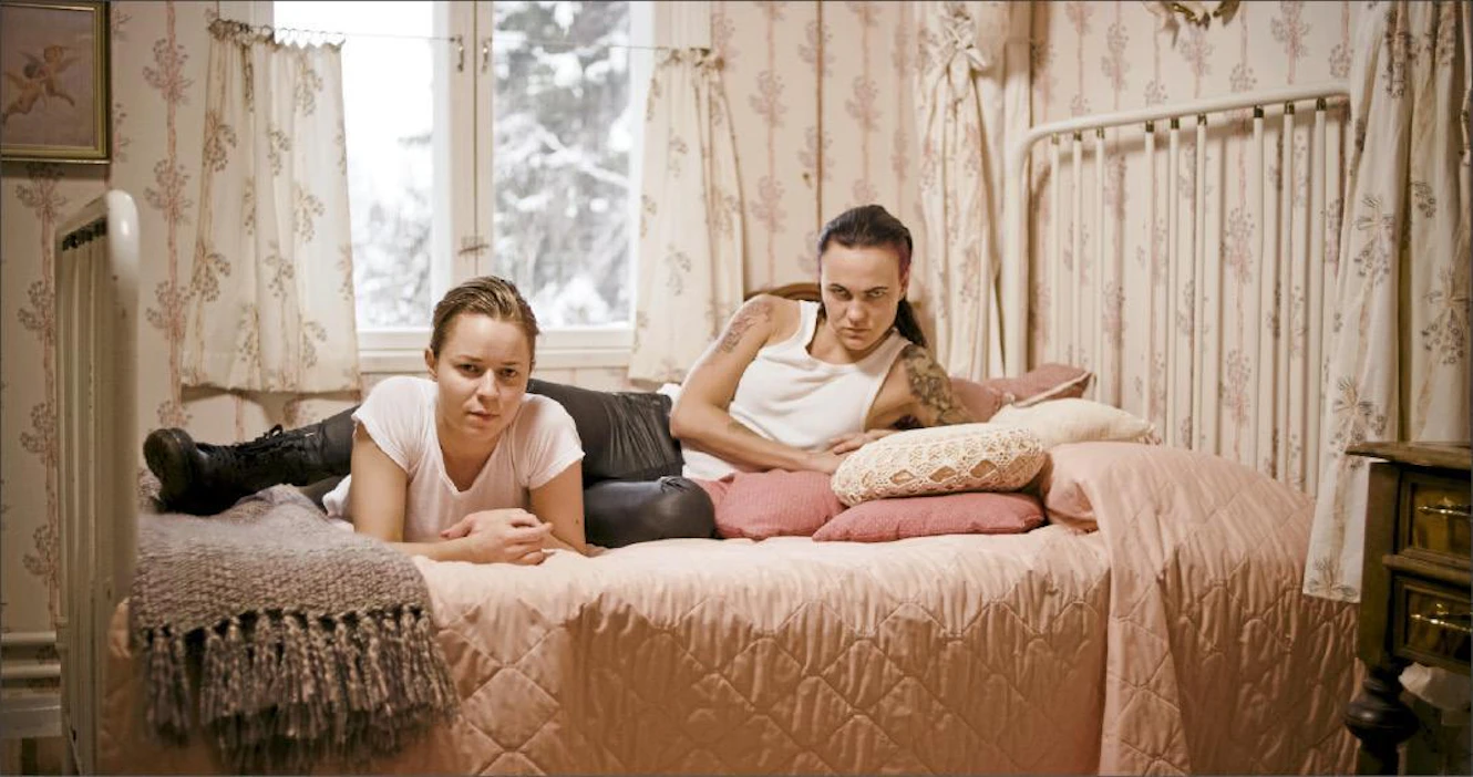 Miikka Lommi/Tuomas Järvelä PMMP:n Paula Vesala ja Mira Luoti aikovat pitää hauskaa ensi maanantaina Loimaan torilla, satoi tai paistoi.