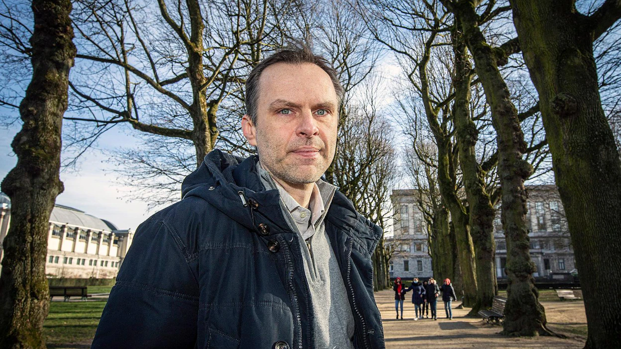Professori Frédéric Leroy on viime aikoina puhunut ruokakeskustelun vääristymisestä. ”Olen kokenut, että ammattilaisena velvollisuuteni on tuoda keskusteluun myös toista näkökulmaa. Kotieläintuotantoa vastaan käydään kampanjaa, joka ei perustu tieteeseen.”