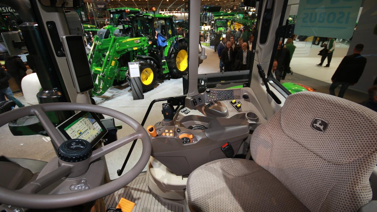 John Deere on panostanut perinteisesti ja näyttävästi Agritechnican näyttelyosastoonsa, tässä tunnelmia vuoden 2019 näyttelystä.