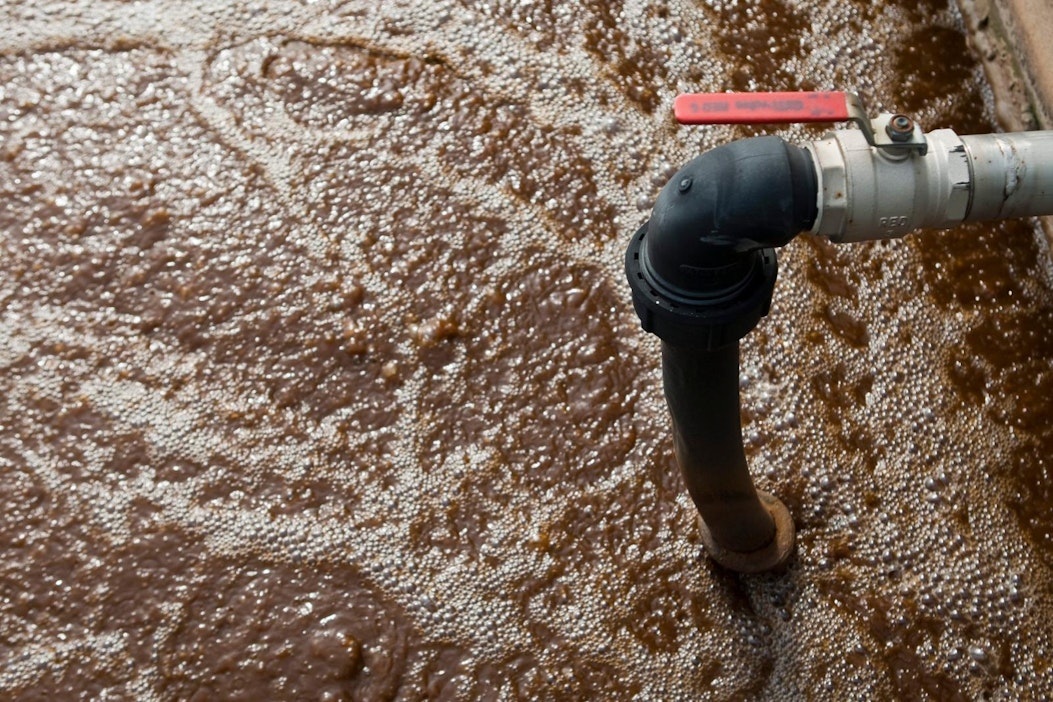 Puhdistamolietteen sisältämistä mikromuoveista ei vielä tiedetä riittävästi.