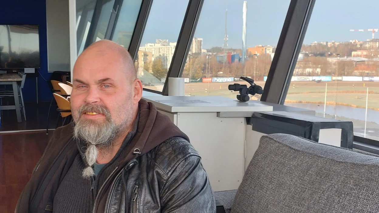 Esa Pehkonen myhäili tyytyväisenä maanantai-illan saldoa: siitosorikauppaa ja uusia varsoja kimpalle Amerikassa.