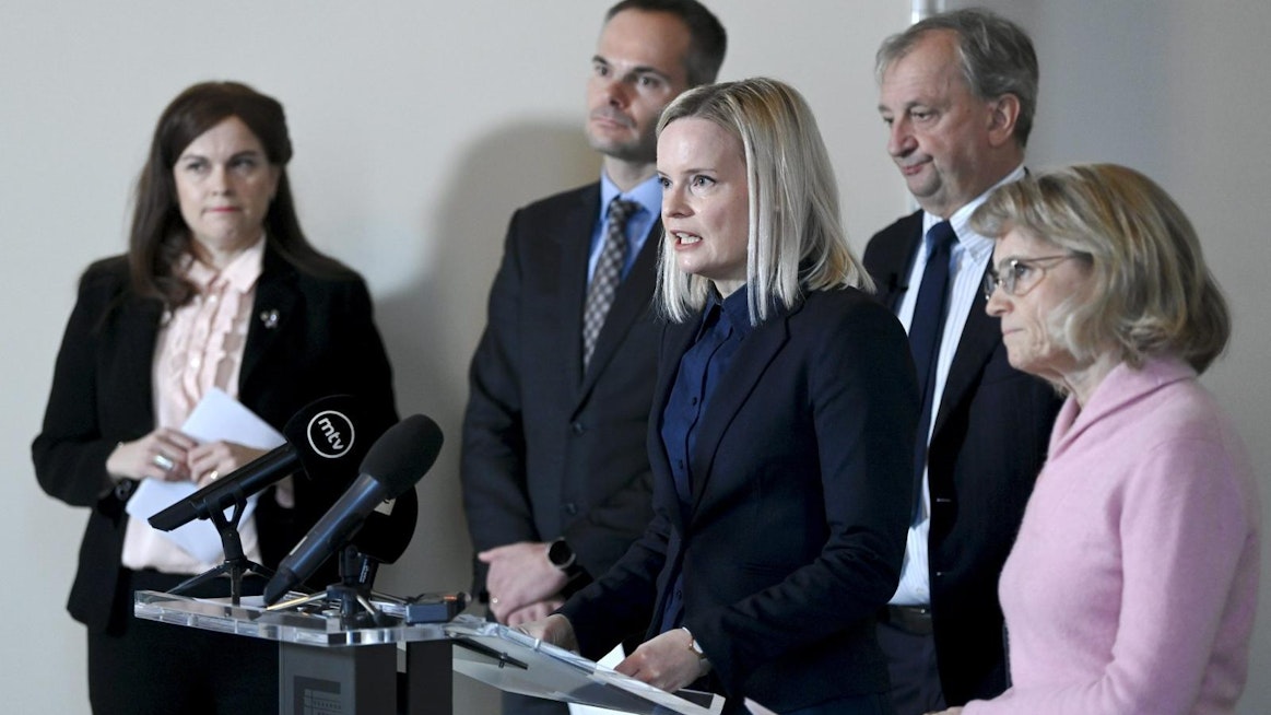 Perussuomalaisten alullepanemaan välikysymykseen osallistuvat myös kokoomuksen, kristillisdemokraattien ja Liike Nytin eduskuntaryhmät. LEHTIKUVA / ANTTI AIMO-KOIVISTO