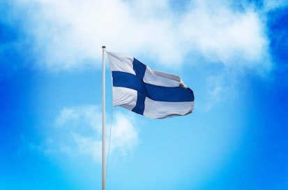 Suomen lippu - Maaseudun Tulevaisuus