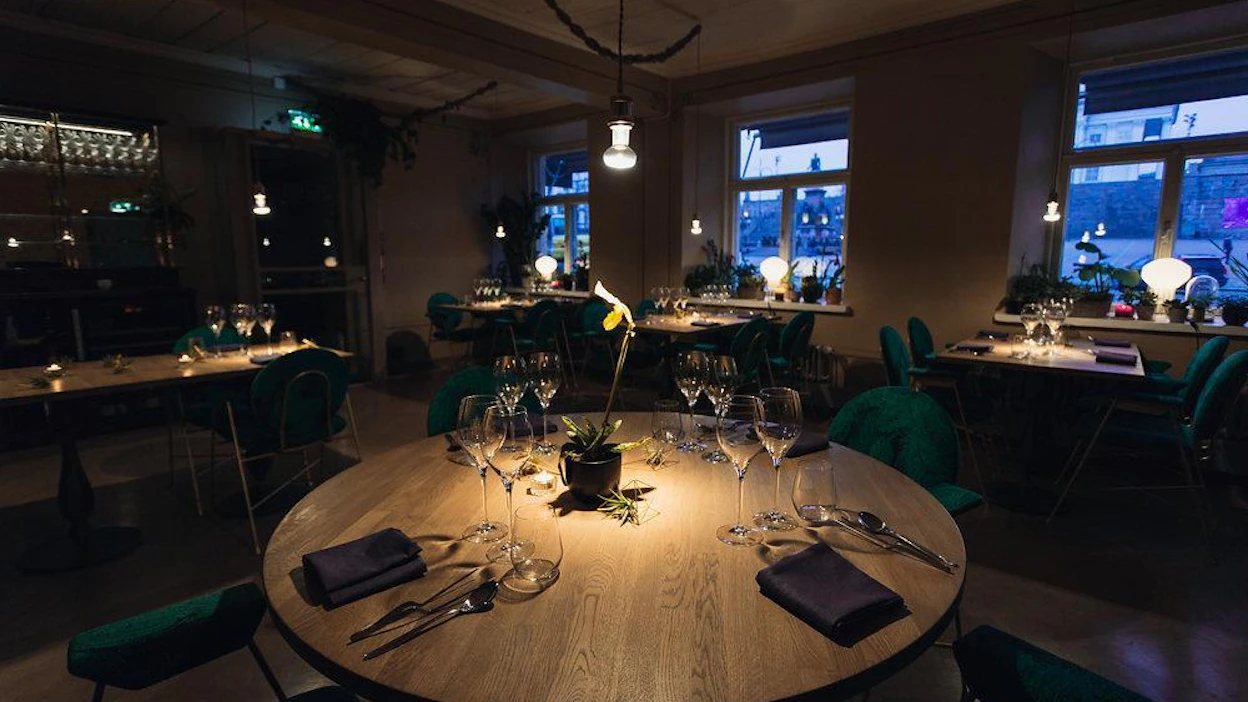 Valinnan perusteluissa todetaan, että reilussa vuodessa ravintola on ottanut Helsingin ravintoloiden joukossa edelläkävijän roolin.