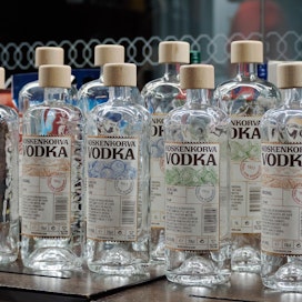 Verkkokaupassa on myynnissä muun muassa Koskenkorva Vodkaa.