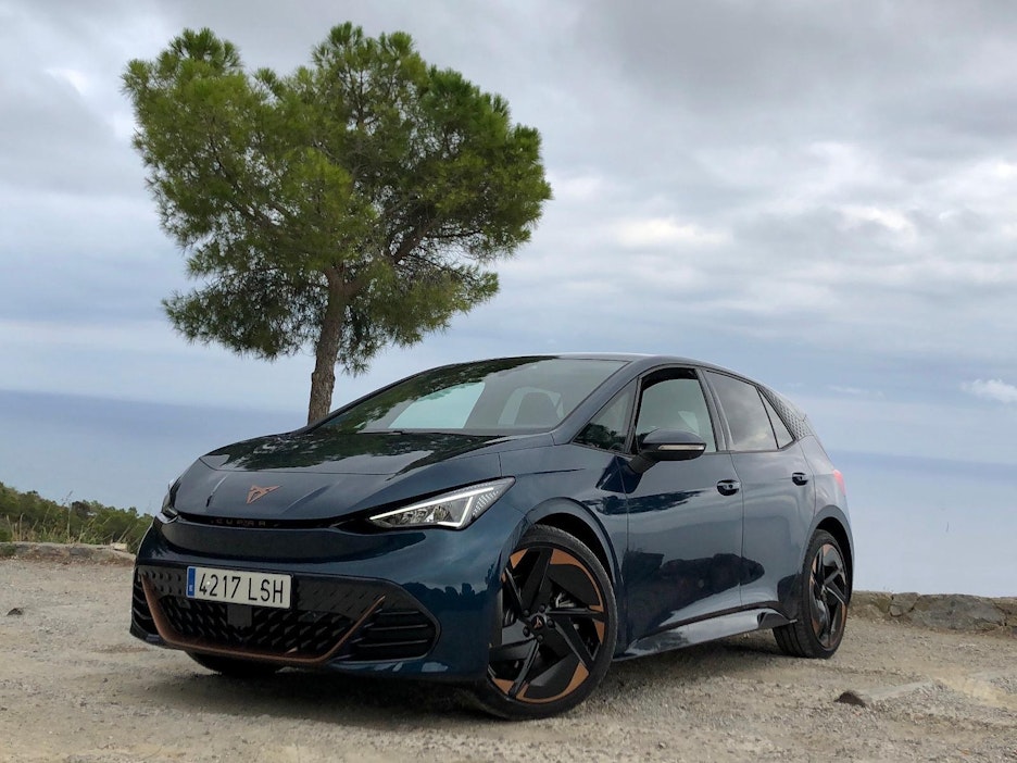 Cupra Bornin lisätehot vakuuttivat vuoristo-olosuhteissa.