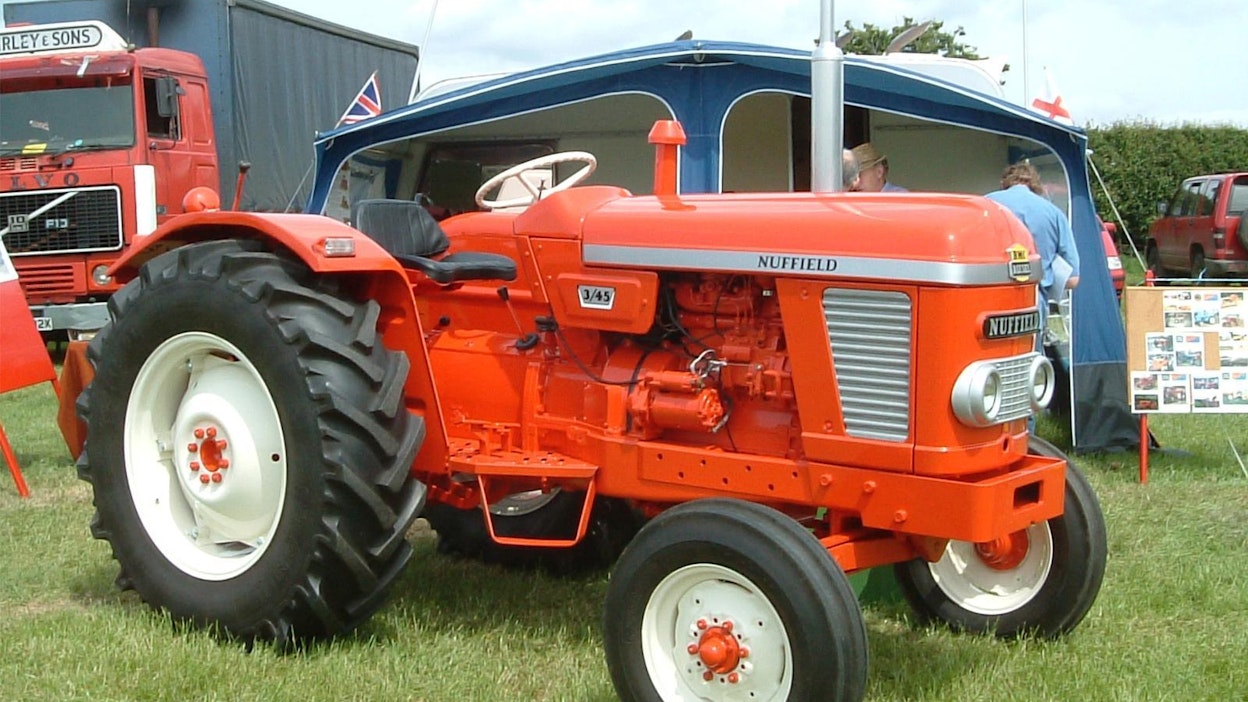 Nuffield 3/45 Talous -traktoria valmistettiin vuosina 1967–69, Bathgate, Skotlanti, UK.