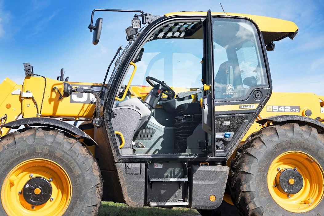 JCB:n ohjaamo sai parhaat kuljettajapisteet. Pisteitä kertyi niin ergonomiasta, selkeydestä kuin laatuvaikutelmastakin.