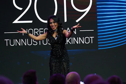Rose Alibasya-Jokela toivoo suomalaisen ruuan muuttuvan mausteisempaan suuntaan. Suomesta hän veisi Indonesiaan karjalanpiirakan, poronkäristyksen ja tuoreen lohen – "koska sen maku on erilainen kuin paikallisten kalojen".