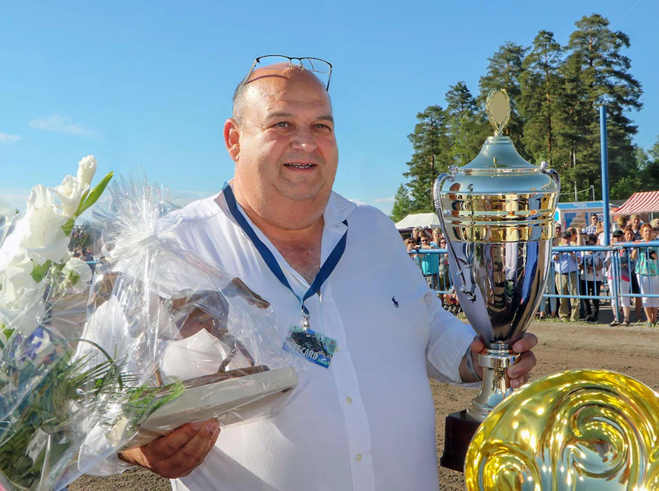 Jean Pascal Bragato iloitsi Kymi GP -voitosta. "Kouvolassa on ollut upea vastaanotto", hän kiitteli.