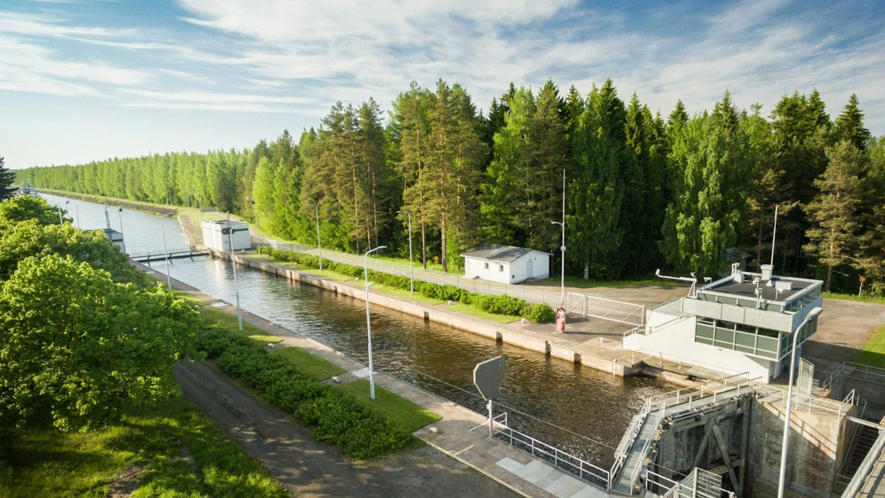 Lähes puolet Saimaan kanavasta sijaitsee Venäjältä vuokratulla alueella.