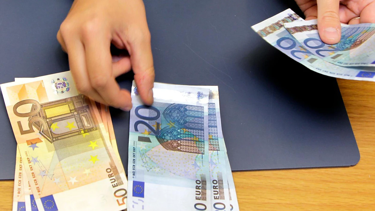 Sosiaali- ja terveysministeriön mukaan korotuksen eläkkeisiinsä saa yli 600 000 eläkeläistä.