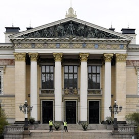 Hallitus kokoontuu Säätytaloon kaksipäiväiseen talouden kehysriiheen. LEHTIKUVA / Markku Ulander