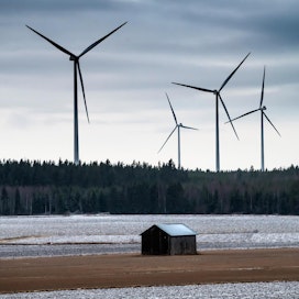 Uusia tuulivoima-alueita arvioiva selvitys koskee Etelä- ja Keski-Pohjanmaata sekä Pohjanmaata. Pohjanmaalla Närpiön Kalaxissa on Fortumin tuulivoima-alue, joka aloitti toimintansa viime vuoden lopussa. Arkistokuva Kalaxista on viime joulukuulta.