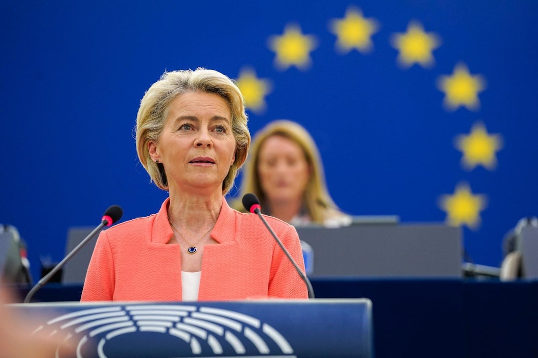 Ursula von der Leyen kertoi Euroopan komission tulevan vuoden hankkeista.
