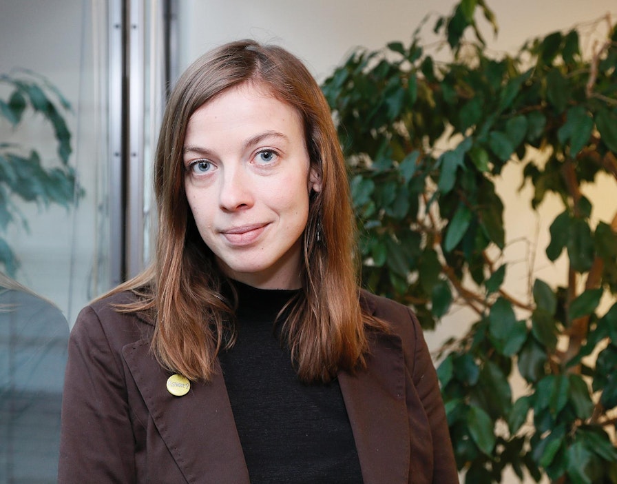 Li Andersson haukkuu perussuomalaisia rasismilla ratsastavaksi puolueeksi.