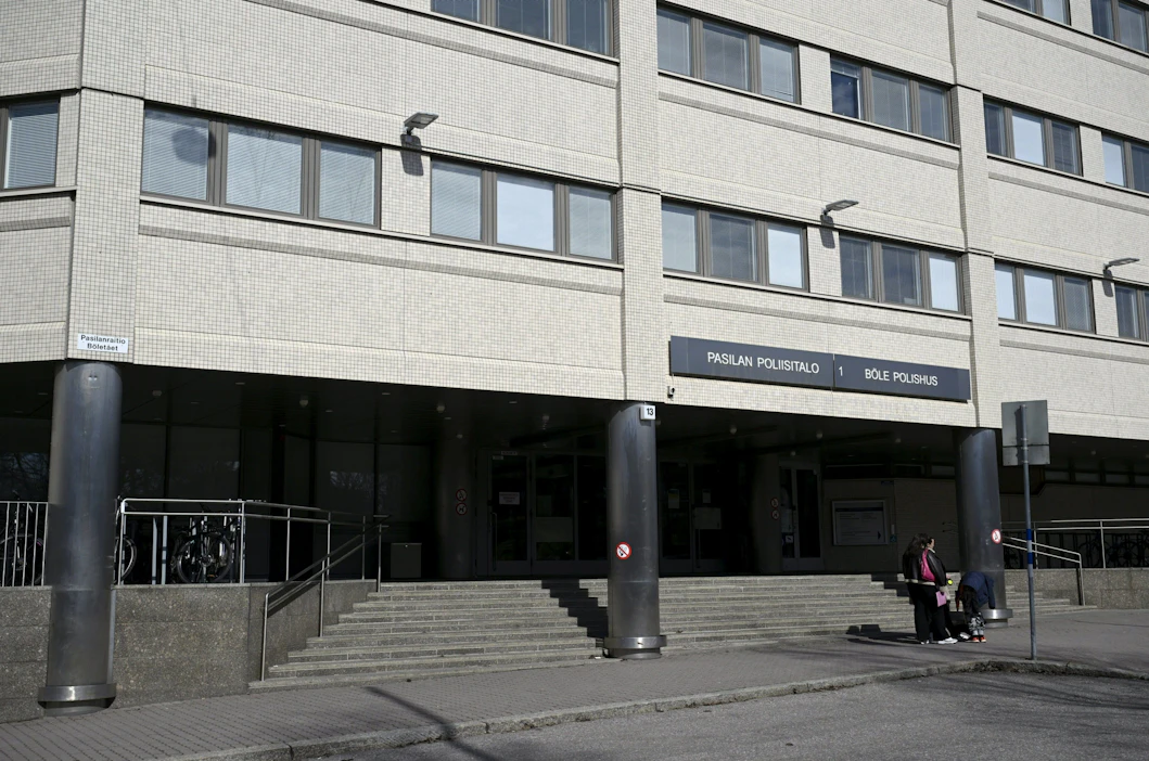 Esimerkiksi viime vuonna Suomessa tapahtui Poliisihallituksen tietojen mukaan seitsemän putkakuolemaa. Kuvituskuvaa. Lehtikuva / Antti Aimo-Koivisto.