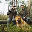 Monet naiset päätyvät metsästyksen pariin esimerkiksi koiraharrastuksen myötä.