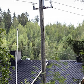 Kova tuuli voi aiheuttaa sähkökatkoja Kaakkois-Suomeen. 