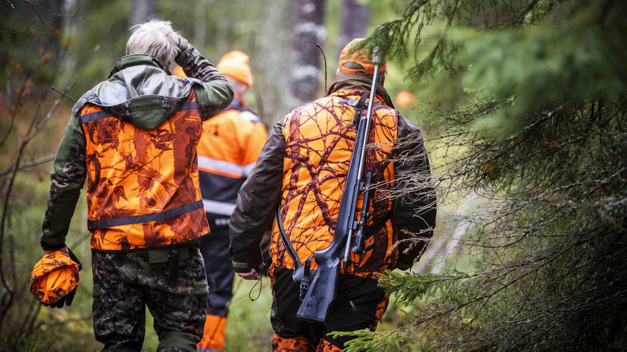 MTK:n jäsenkyselyn mukaan maanomistajista 40 prosenttia on itse jäsenenä metsästysseurassa.