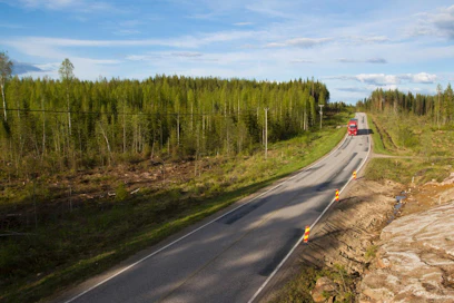 Koneyrittäjät kannustavat investoimaan korjausvelan nitistämiseksi.