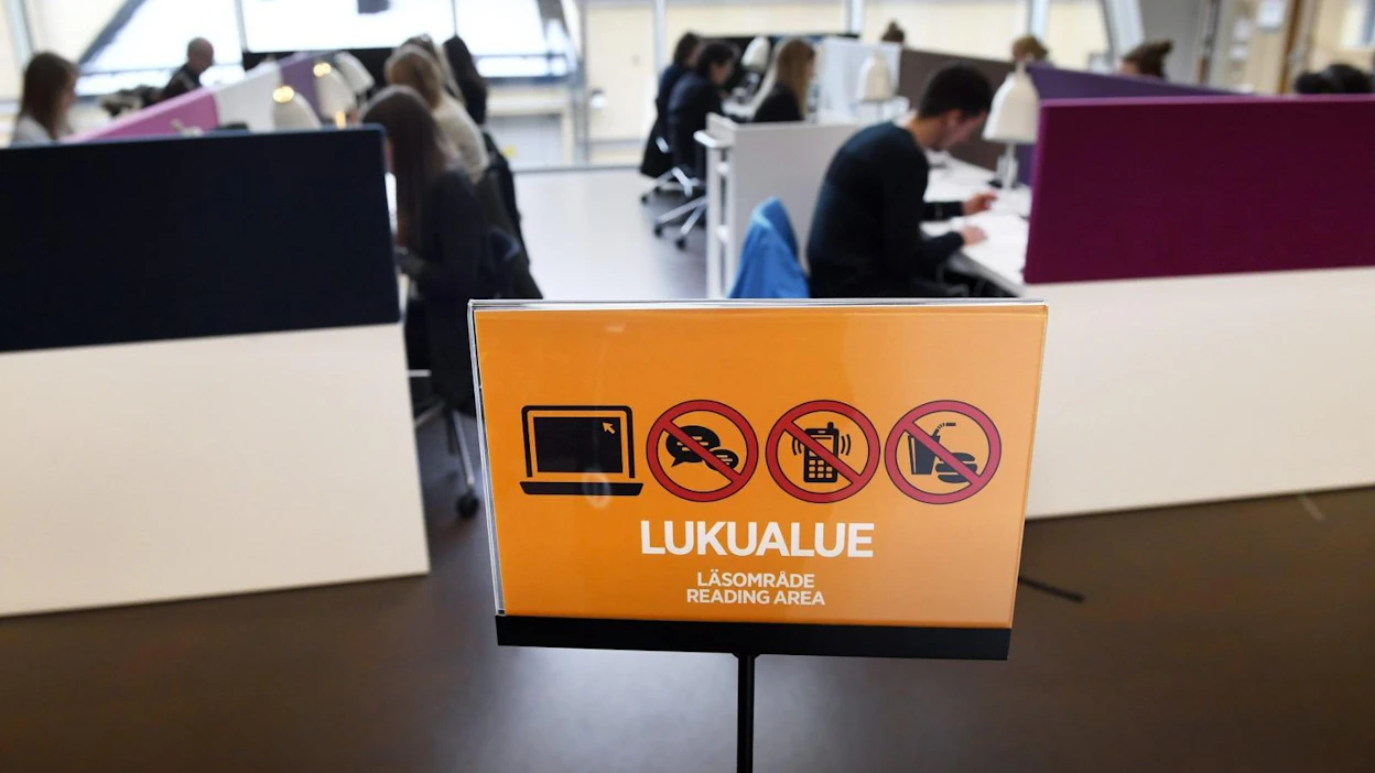 Opintolainaa nostaneiden määrä on kaksinkertaistunut kymmenessä vuodessa. LEHTIKUVA /Vesa Moilanen