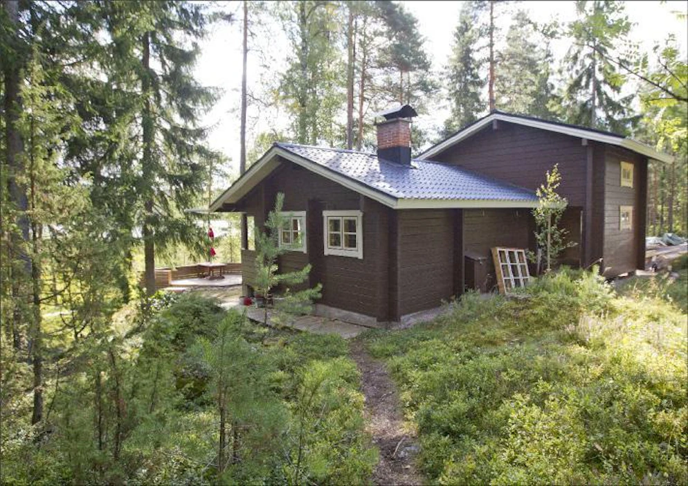 Varsinkin moni ikääntyvä ihminen haluaisi asua kesäasunnollaan myös talvella. Markku Vuorikari
