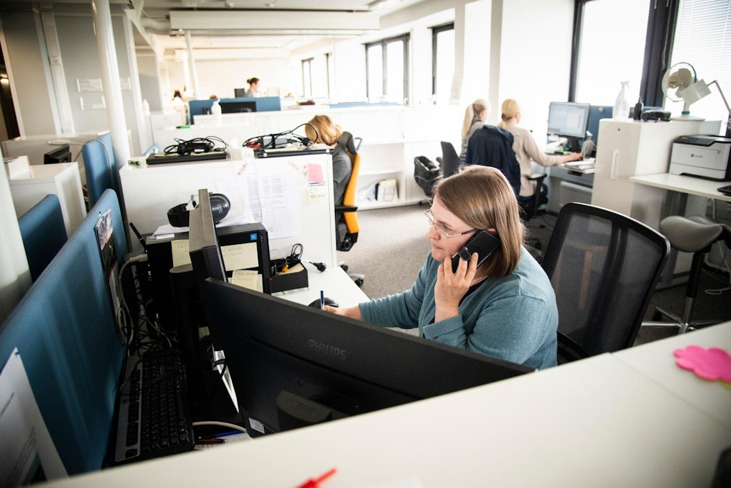 Koululääkäri Saara Heinänen ryhtyi koronaepidemian alettua tartuntajäljittäjäksi.