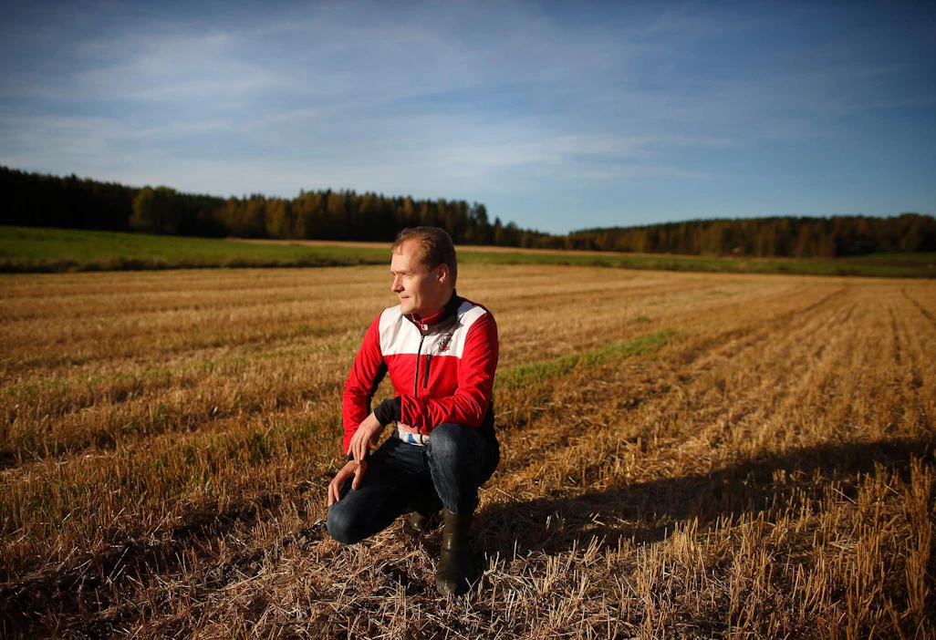 Matti Immonen Toivakan Nisulasta sai sadon korjattua viikko sitten. Hankala kesä ei tuottanut huippusatoa.