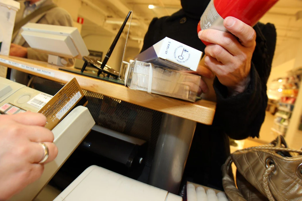 Moni olisi valmis maksamaan tuotteesta tai palvelusta enemmän tai useammin, jos sen tarjoava yritys antaa voitostaan vähintään puolet yhteiskunnalliseen hyvään.