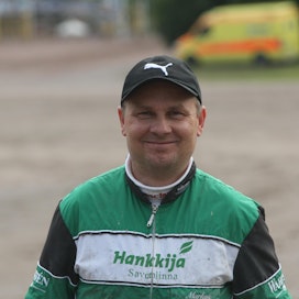 Savonlinnalaisella Markus Dahlströmillä on hevoset iskussa. Kuopion Toto75-raveista tarttui matkaan Tiitukan voiton lisäksi myös yksi kakkossija Il Funny Li&apos;n oltua toinen päätöskohteessa.