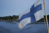 100-vuotiaalle Suomelle on kerätty onnitteluvideoita.