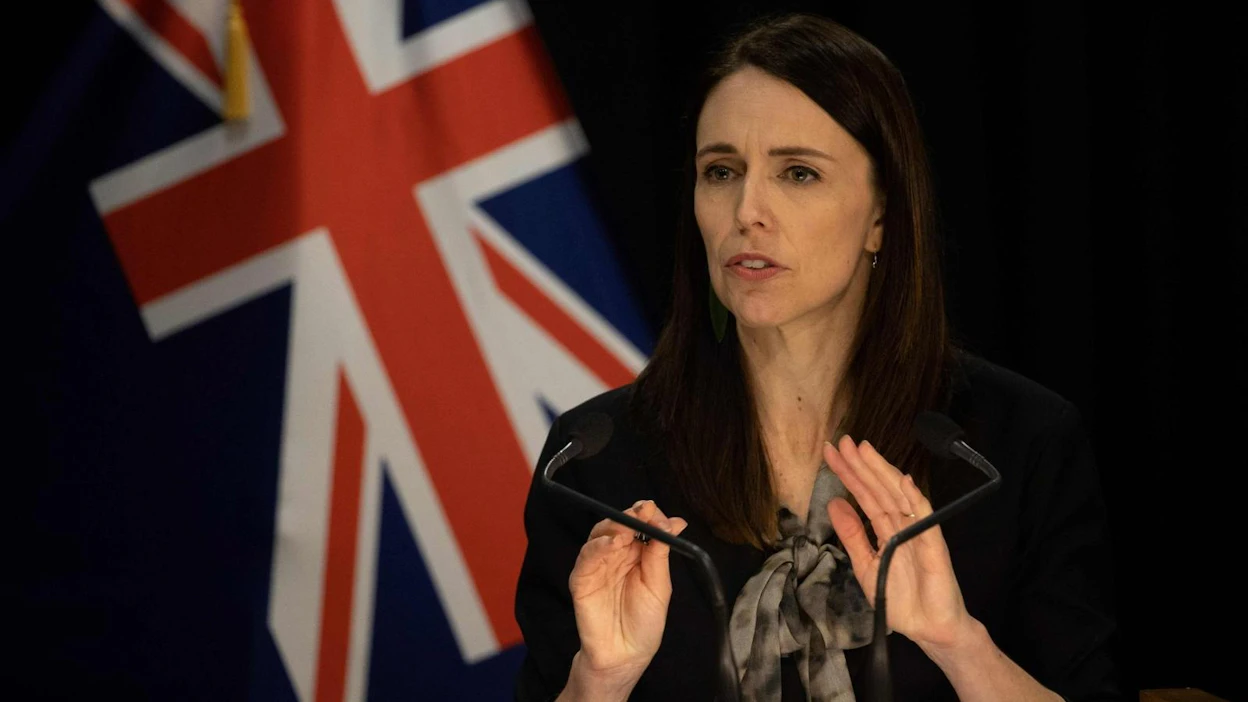 Uuden-Seelannin pääministeri Jacinda Ardern varoittaa mahdollisesta vaalien siirtämisestä koronan takia. LEHTIKUVA/AFP
