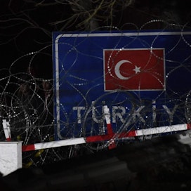 Turkin presidentti Recep Tayyip Erdogan vahvisti lauantaina, että Turkki on avannut rajansa pakolaisille.
