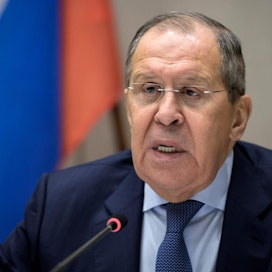 Yhdysvaltojen ulkoministerin Antony Blinkenin on määrä keskustella tänään puhelimitse Venäjän ulkoministerin Sergei Lavrovin kanssa. Lavrov kuvattuna lehdistötilaisuudessa Genevessä tammikuussa. LEHTIKUVA/AFP