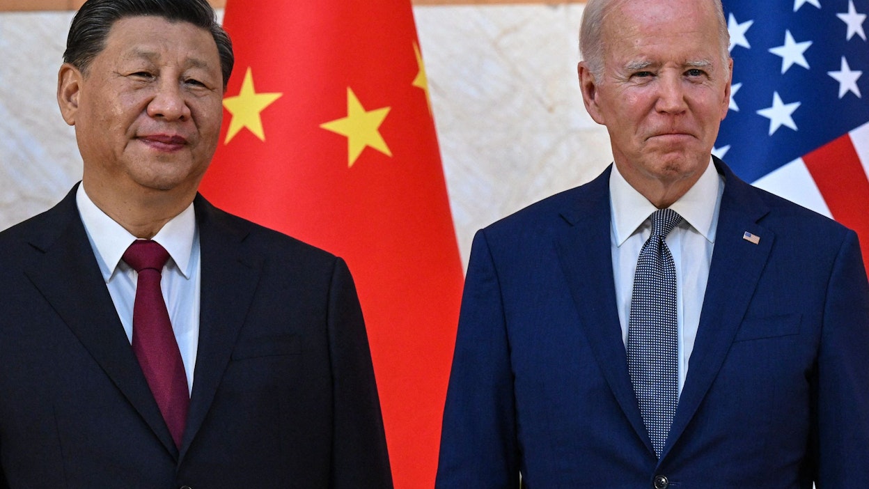 Yhdysvaltain presidentti Joe Biden ja Kiinan presidentti Xi Jinping tapasivat ensimmäistä kertaa kasvotusten Bidenin presidenttikauden aikana. LEHTIKUVA/AFP. 