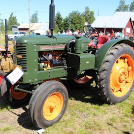 Bolinder-Munktell BM361952–59, Eskilstuna, Ruotsi. Valmistettu eri versioina 12 703 kappaletta.