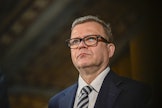 Pääministeri Petteri Orpon johtama kokoomus on tullut vuoden takaisesta kyselystä alaspäin 2,3 prosenttiyksikköä. RONI REKOMAA / LEHTIKUVA. 