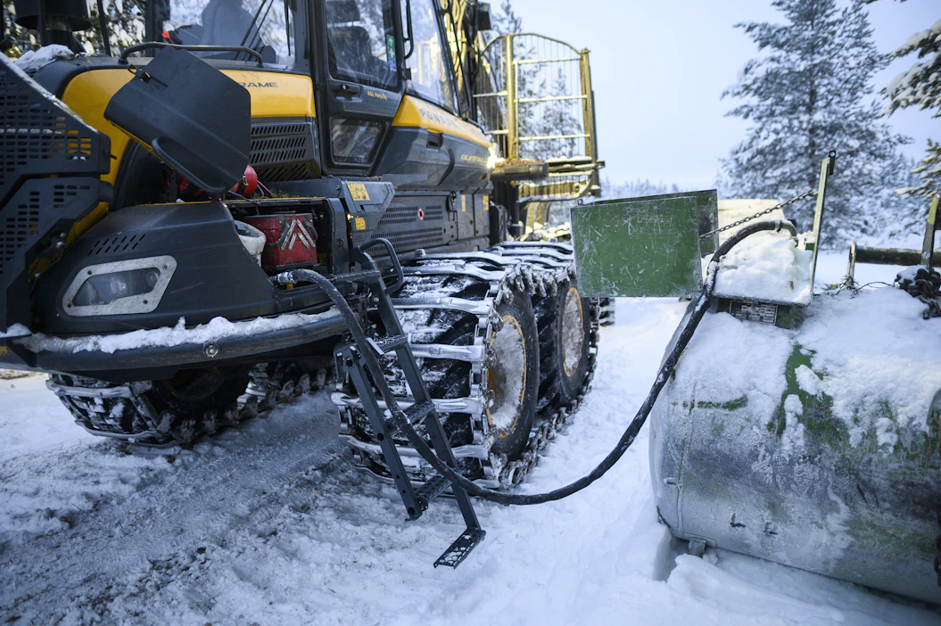Jos jatkajaa ei löydy omasta perheestä, kasvavat yritykset tekevät liiketoimintakauppoja. Yhden miehen yritykset ajetaan hiljaisesti alas ja kalusto realisoidaan.