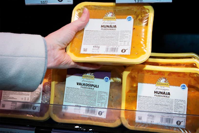 Kariniemen hunajamarinoidut suikaleet ovat pysyneet myynnin ykkösenä, vaikka rinnalle tuli heti alkuun myös valkosipuli ja mandariini.