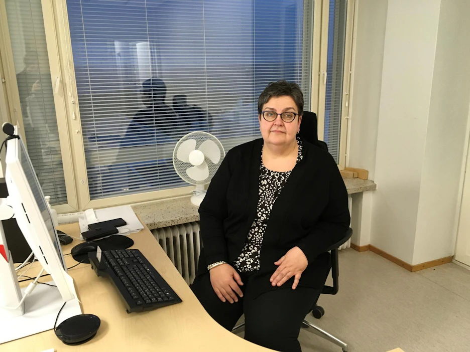 Sosterin johtajaylilääkäri Jaana Luukkonen pitää Uudenmaan koronatilannetta merkittävänä koko maan kannalta.